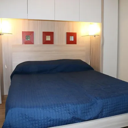Feriehus Enticing In With Swimming Pool Lazise